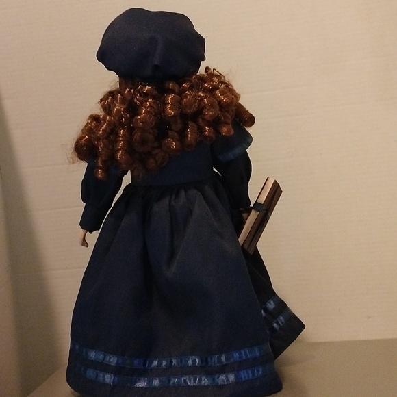 Anne Frank Porcelain Doll - Picture 6 of 13